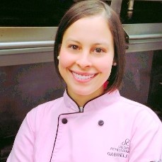 Gabriela Neda- small